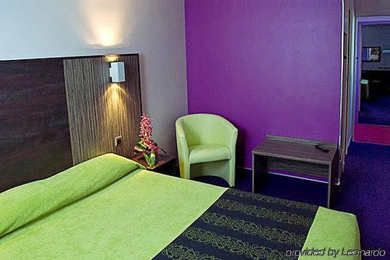 Tourhotel Blois La Chaussée-Saint-Victor Quarto foto